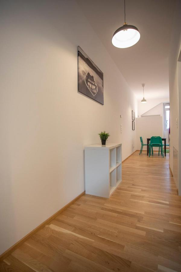 Innsbruck Urban Apartment I No Stairs I 24H Contactless Check-In Dış mekan fotoğraf